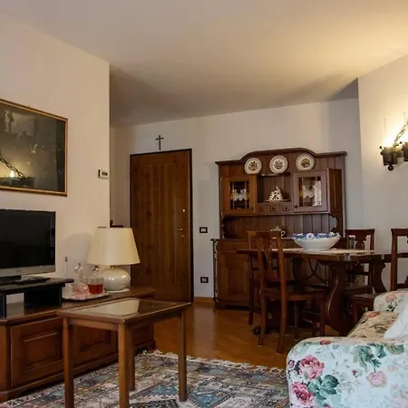 Апартаменты Casa Cora In Centro A Due Passi Dalle Piste